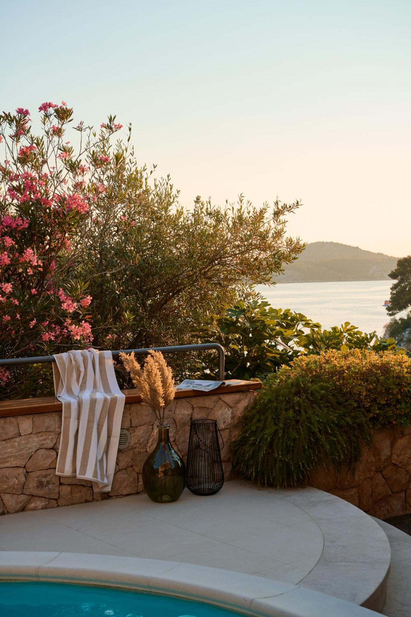 Luxurious City Retreat With Pool Sibenik Exterior photo